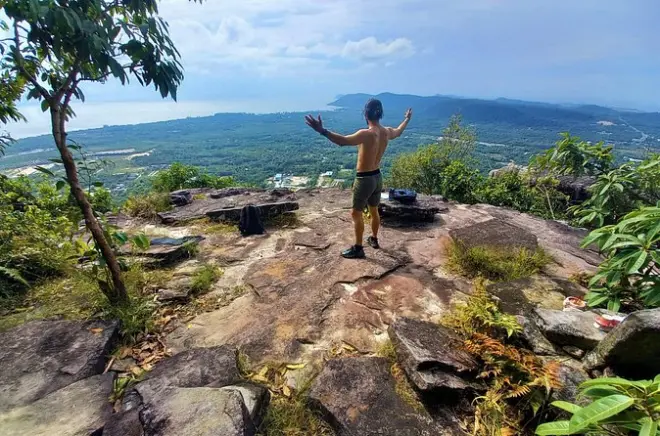 Phu Quoc Trekking Tour: Tien Son Dinh Peak & Trails