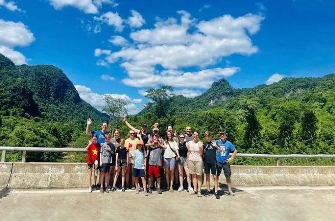 Phong Nha Tour: Paradise Cave, Bootsfahrt & Botanischer Garten Trek