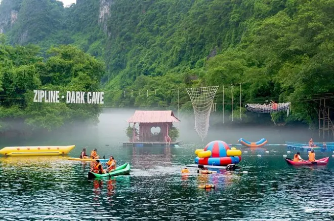 Paradise e Dark Cave Hue: Tirolesa, caiaque e banho de lama