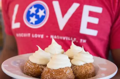 Nashville Gulch Food Tour: 4-5 Southern Tastings with Local Guide
