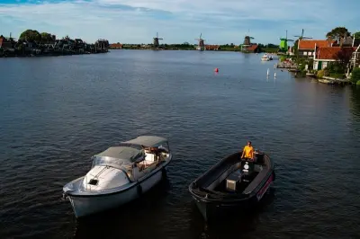 Zaanse Schans Windmühlenfahrt: Luxusboot und niederländisches Erbe