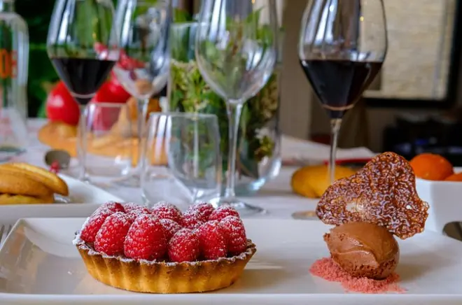 Aula de culinária em Gordes com chef Michelin