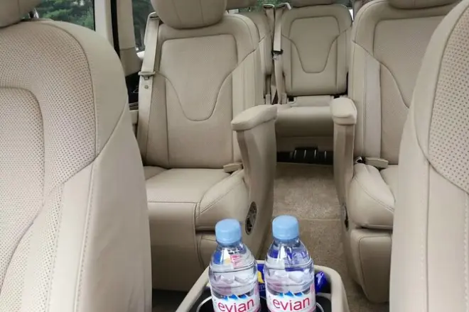 Dalian Airport Transfer: Private Car to Downtown Hotels
