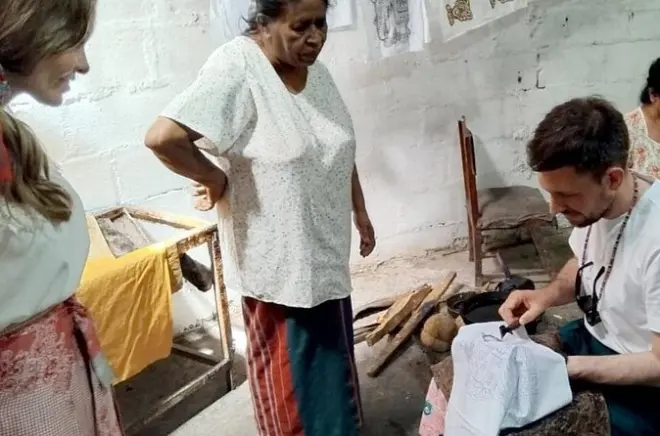 Private Batik Making Class in Kandy: Create Your Own Fabric Art