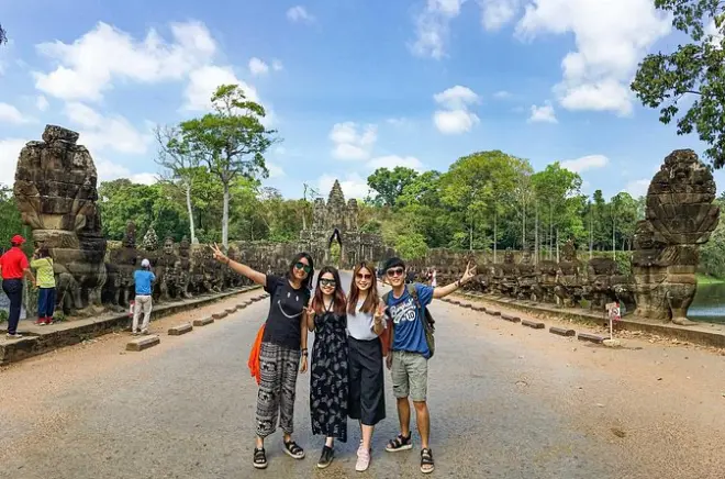 Angkor Wat, Bayon & Ta Prohm day trip from Phnom Penh