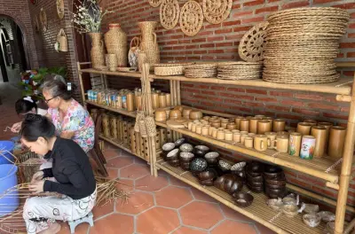 Mekong Delta bike & cooking class: Cook, weave, ride
