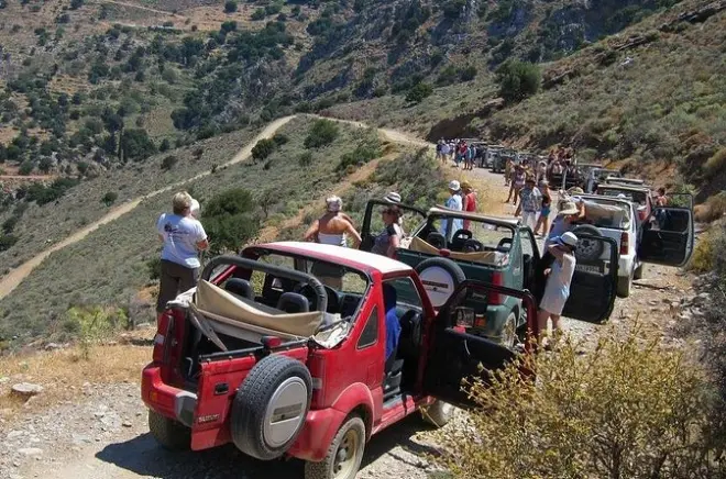 Jeep safari Creta Est: Cima Afentis e ulivo di 3.250 anni