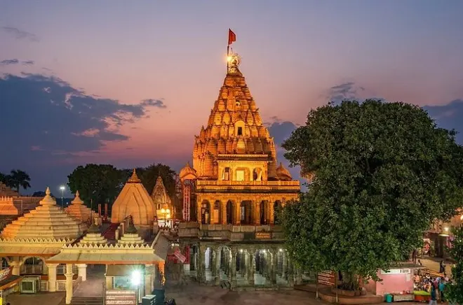 Day trip from Indore to Ujjain: Ancient prime meridian
