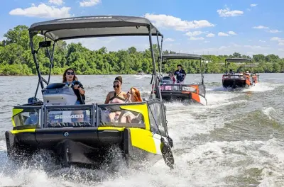 Tennessee River Cruise Chattanooga: Captain Your Sea-Doo
