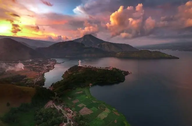 Nord Sumatra 7 giorni: Trekking, vulcano e lago Toba