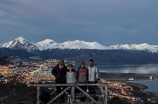 Caminhada no Monte Susana em Ushuaia ao pôr do sol e lua cheia
