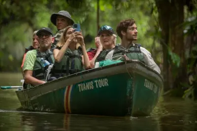 Kayak à Tortuguero : Tour en canoë, randonnée et balade nocturne