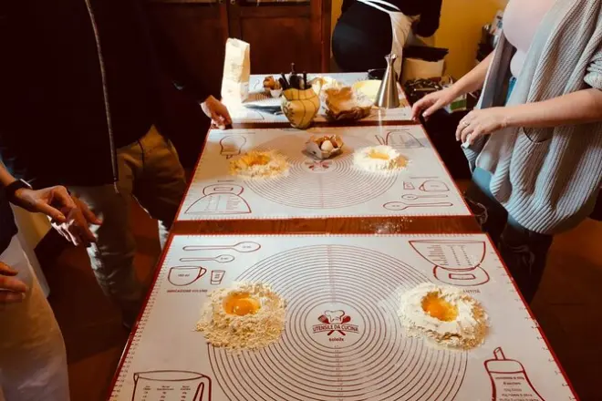 Cortona Kochkurs: Frische Pasta oder Pizza mit Giada zubereiten