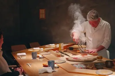 Tour sushi à Onomichi : Brasserie de vinaigre rouge et sushi premium