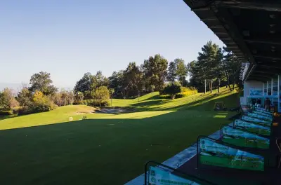Golf à Dali au Canghai, vue sur lac Erhai, accessible à tous