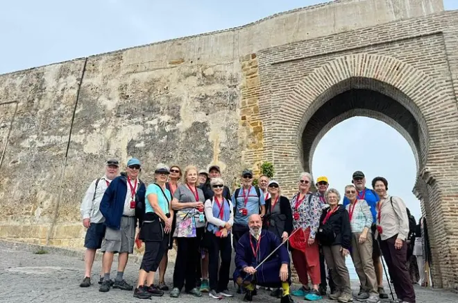 De Tarifa a Tânger: Ferry, kasbah e passeio de camelo privado