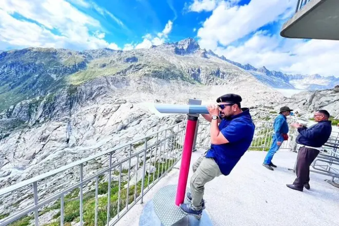 Tour in minivan in Svizzera centrale: Laghi e passi alpini