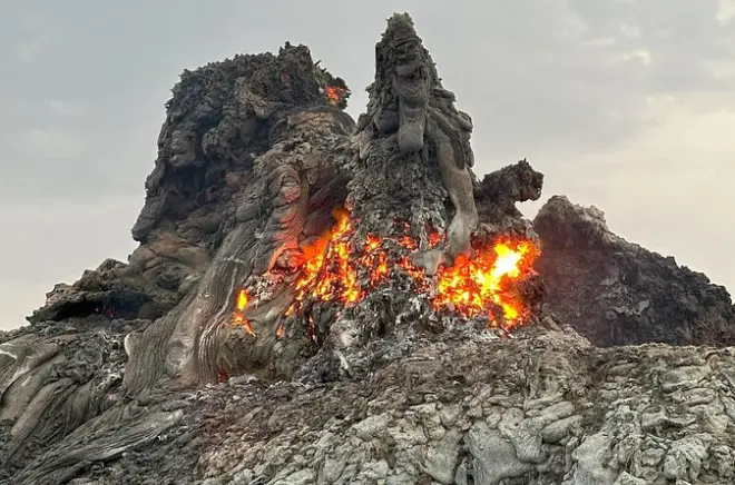 Depressione di Danakil e chiese di Tigray: Vulcano e sorgenti saline