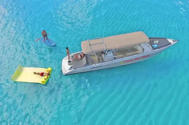 Aluguel de barco particular em Saint Martin: Ilha Pinel e snorkeling