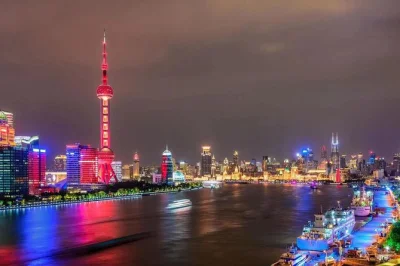 Explore shanghai’s bund, yu garden, and museum on a private tour. includes huangpu river cruise, local food streets, and expert guide. book now.