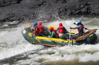Rafting sur le Zambèze à Livingstone, rapides de niveau 3 à 5