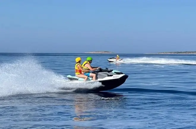 Snorkel en Trogir: Safari en jet ski con Blue Lagoon