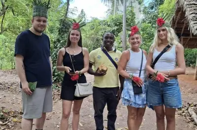 Stone Town: Dia inteiro privado com especiarias, culinária e história