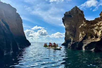 Kayak intorno a Ilhéu de Vila Franca do Campo: Grotte vulcaniche