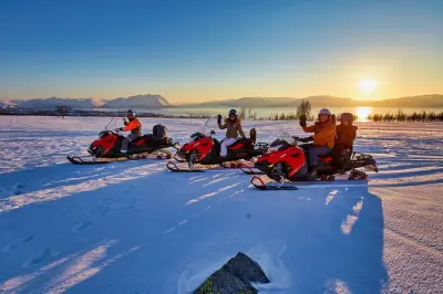Snowmobile tour Lyngen Alps from Tromsø: 90-minute ride