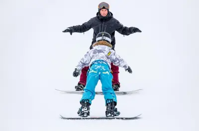 Aula particular de snowboard em Verbier: Meio período à tarde