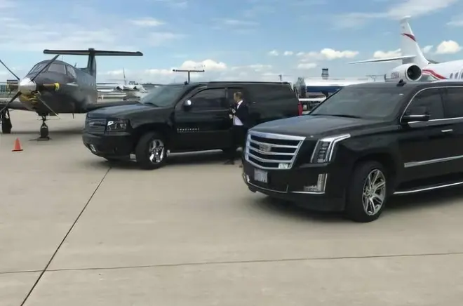 Private Transfer Calgary to Banff: Luxury Sedan or SUV