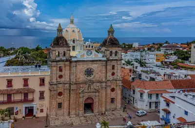 Cartagena Tour: San Felipe, Getsemaní Kunst und Smaragde