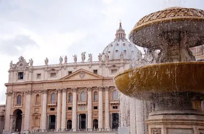 Vatican Museums & Sistine Chapel Tour Russian Skip-the-Line