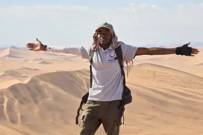 2-Day Sossusvlei Tour from Windhoek: Red Dunes & Desert Canyons