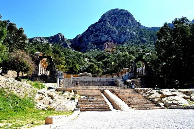 Hammamet Oudhna Zaghouan Tour: Ruins & Mountain Temple
