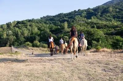 À cheval à Pompéi, sentiers du Vésuve et dégustation de vin