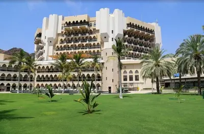 Muscat Airport to Al Bustan Palace Hotel: Private Transfer