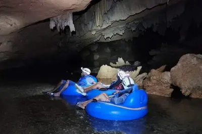 St. Herman's Cave tubing : Rivière souterraine et site maya, Hopkins