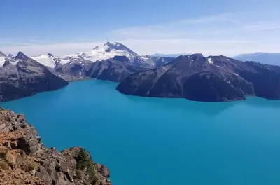 Escursione guidata al lago Garibaldi e sentieri alpini vicino Squamish
