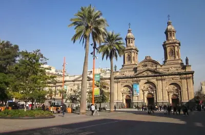 Santiago Stadtrundfahrt mit Weinverkostung in Viña Santa Rita