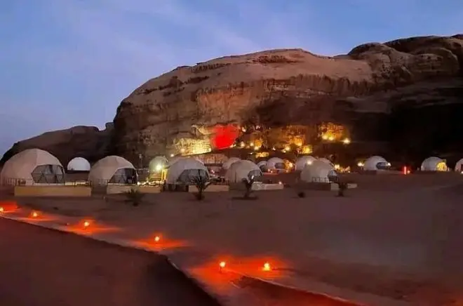 2-Day Petra & Wadi Rum Tour from Amman: Bubble Room