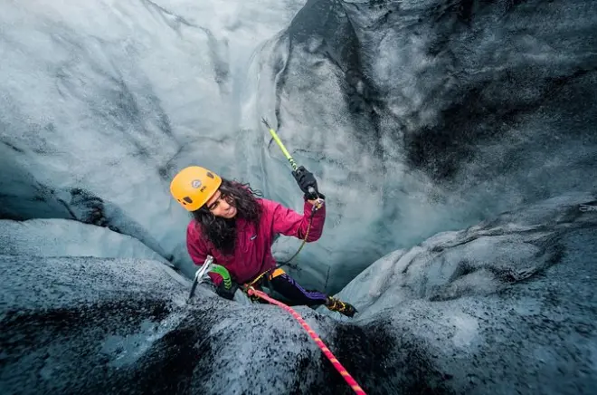 Sólheimajökull Glacier Hike and Ice Climbing: 3 Hours on Ice