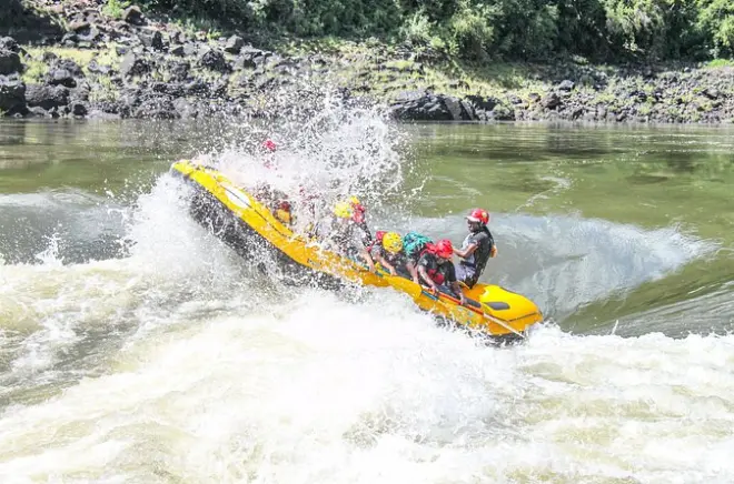 2-Day Zambezi Rafting & Rhino Safari: Chobe Option