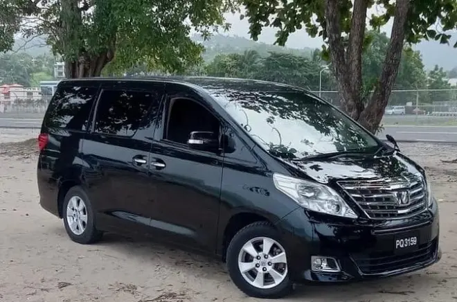 Private minivan tours in St Lucia: Pickup and drop-off included