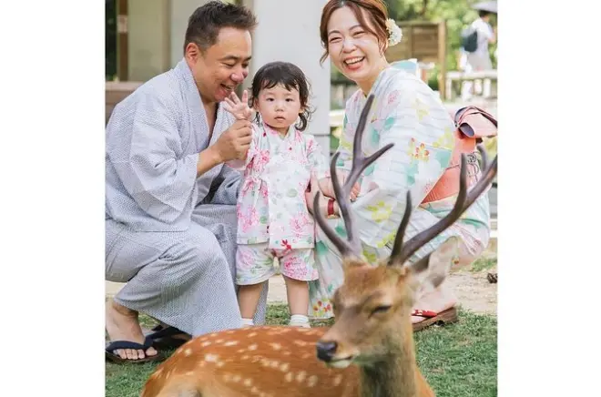Kimono-Verleih in Nara mit Haarstyling nahe Todai-ji