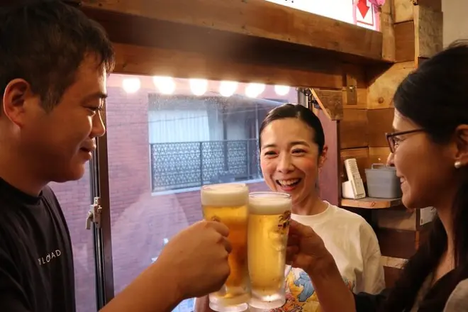 Bar hopping dans le quartier Noge à Yokohama : Guide privé, 3 arrêts