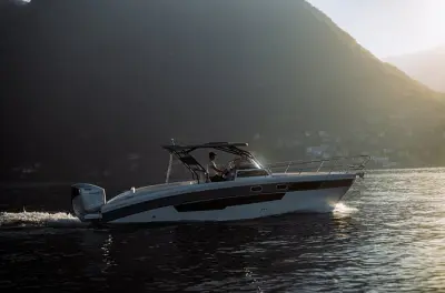 Lake Como Boat Tour: Villa Oleandra, Balbianello & Prosecco