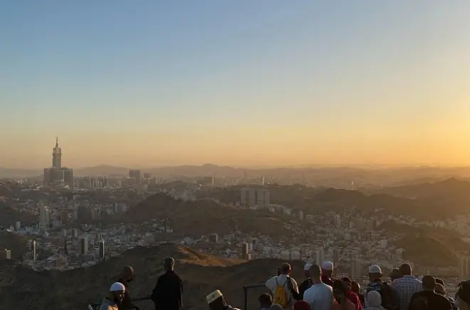 Sítios islâmicos em Makkah: Caverna de Hira e monte Arafat