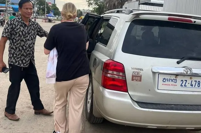 Taxi Sihanoukville to Kampot: Air-Conditioned Transfer