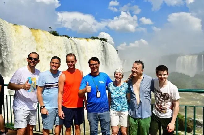 Cataratas do Iguaçu: Argentina e Brasil em um dia